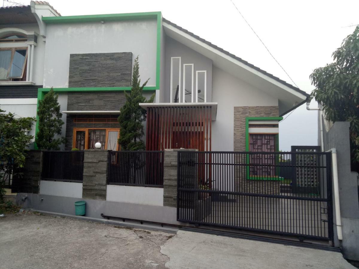 Homestay Syariah Cileunyi, Bandung Timur 外观 照片